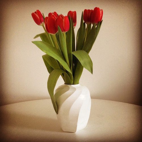 http://nesnausk.org/onehalf/Misc/Vase2-500.jpg